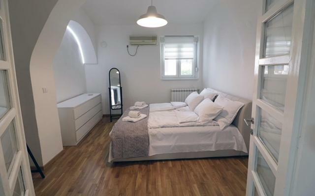 Apartman Tina Novi Sad Exterior photo